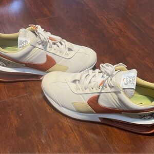 Men’s Nike Pre Day Sun Club Sneakers
